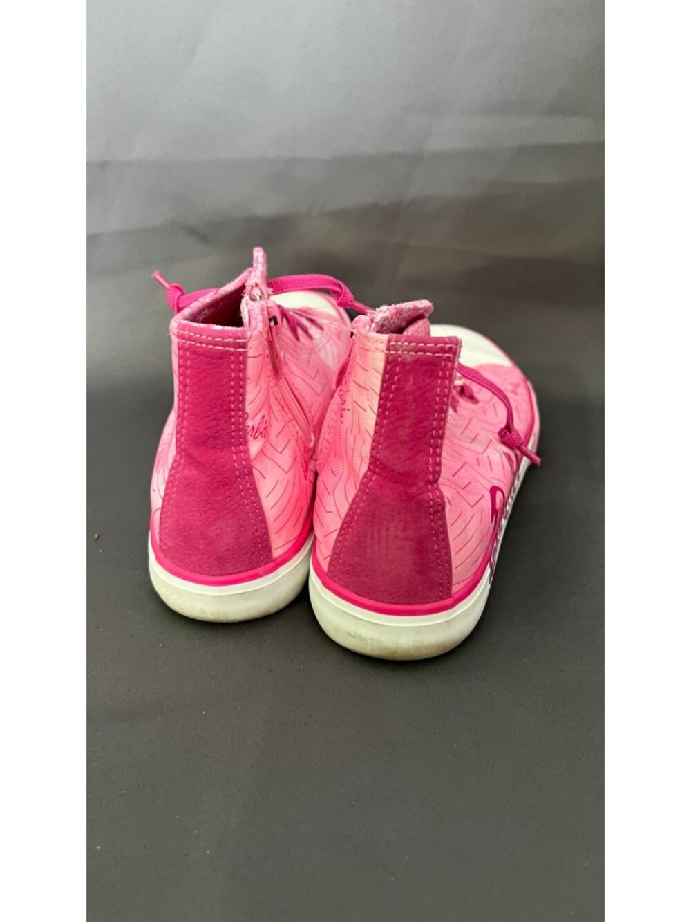 Barbie Pink High-Top Sneakers With Logo Print & White Toe Cap Size 1 Non-Leather - Picture 2 of 5